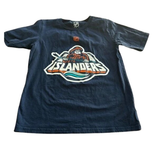 New York Islanders Fisherman Graphic NHL T-Shirt - Picture 1 of 5